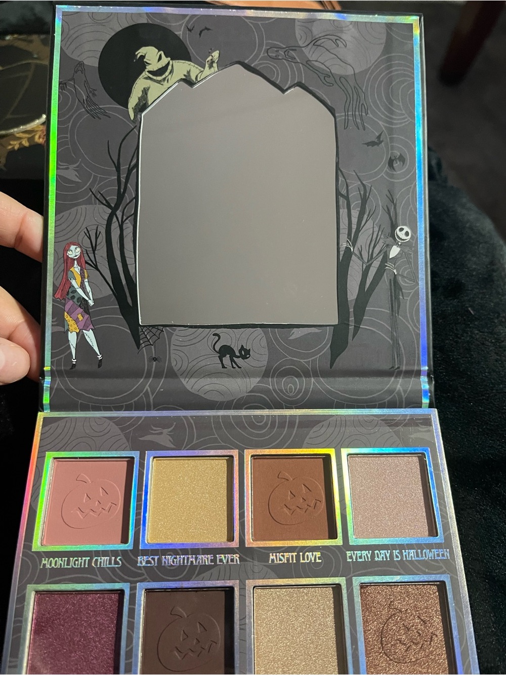 The Nightmare Before Christmas eyeshadow pallet - Picture 3 of 3
